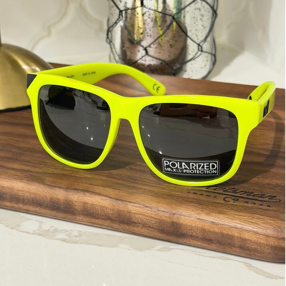 Neff Thunder Shades Sunglasses Neon Yellow Wayfarer UV400 New Box Case